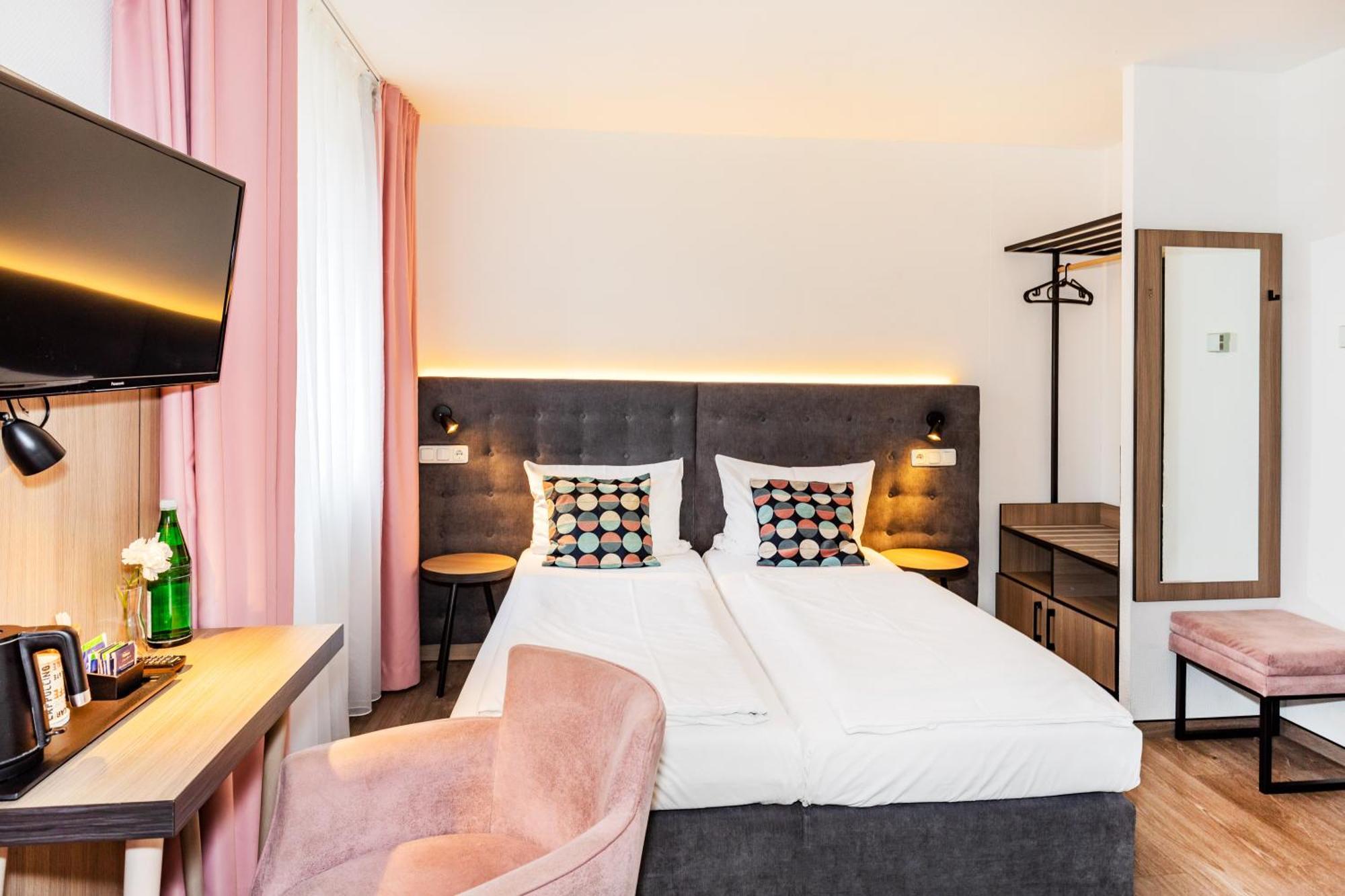 Home Hotel Дортмунд Экстерьер фото